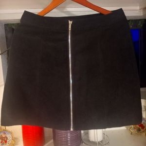 H&M black suede  skirt size 12 with front silver zipper